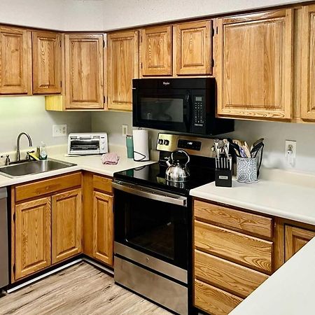 Lincoln Condo With Views, Pool, Hot Tub And Balcony! Экстерьер фото